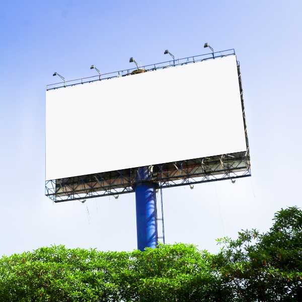 imagem de lona frontlight em outdoor
